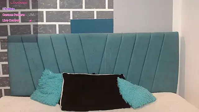 Zac Golden online show from December 1, 2025, 12:33 am