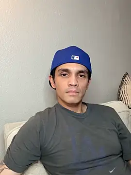 Snapshot of Orlando702@xh chatting on October 27, 2025, 1:06 am Orlando702xh online show from October 27, 2025, 1:06 am