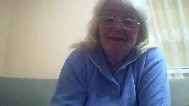 AmyLove353 online show from April 26, 2026, 9:01 pm