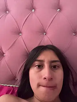 Snapshot of Violeet-Smith chatting on February 19, 2026, 1:41 pm Violeet-Smith online show from February 19, 2026, 1:41 pm