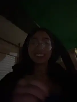 Violeet-Smith online show from November 28, 2025, 3:07 am