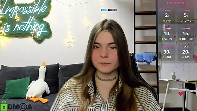 Snapshot of MiraaBloom chatting on December 17, 2025, 2:44 pm MiraaBloom online show from December 17, 2025, 2:44 pm