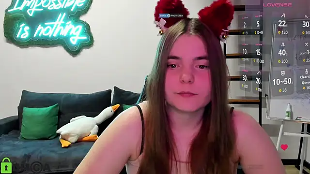 Snapshot of MiraaBloom chatting on November 28, 2025, 4:18 pm MiraaBloom online show from November 28, 2025, 4:18 pm