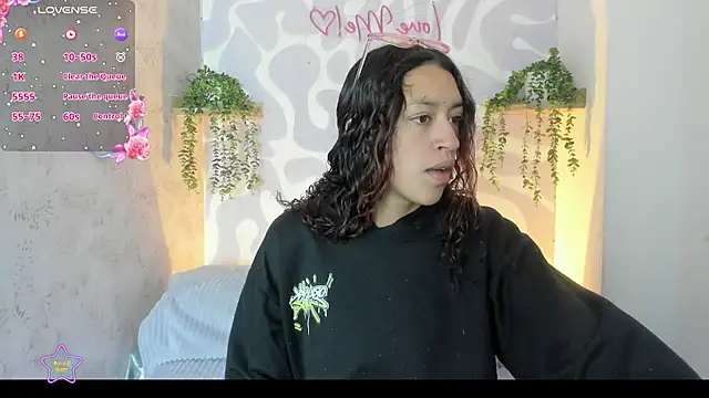 mia scarlett7 online show from July 17, 2026, 12:57 pm