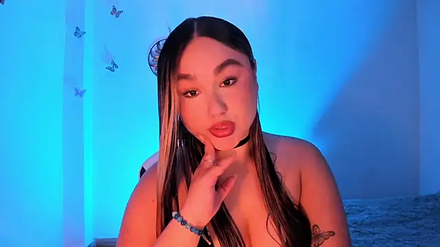 Snapshot of Soouf_ chatting on November 15, 2025, 8:35 pm Soouf online show from November 15, 2025, 8:35 pm