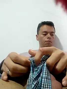 Snapshot of Damian9500 chatting on October 30, 2025, 12:25 pm Damian9500 online show from October 30, 2025, 12:25 pm