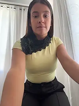 Talia Bonet online show from May 9, 2026, 2:42 pm