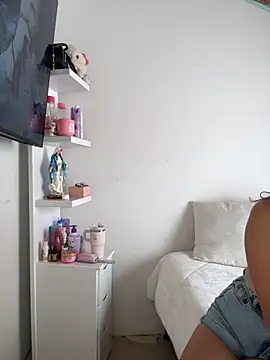 Talia Bonet online show from November 3, 2025, 3:59 pm