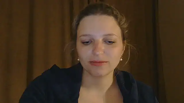 ElisSky301 online show from March 18, 2026, 11:59 pm