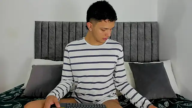 jeff walker1 online show from April 14, 2026, 8:47 pm