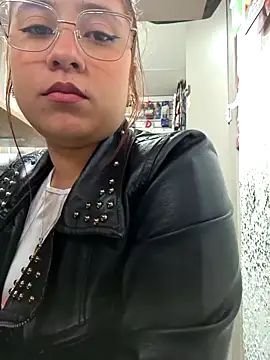 TamySweet69 online show from November 13, 2025, 2:54 pm