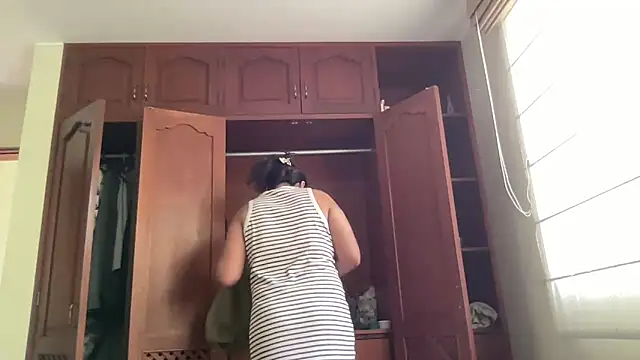 Snapshot of Kmiii21 chatting on October 29, 2025, 3:33 pm Kmiii21 online show from October 29, 2025, 3:33 pm