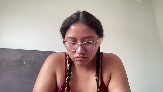 Snapshot of Kmiii21 chatting on January 12, 2026, 6:58 pm Kmiii21 online show from January 12, 2026, 6:58 pm