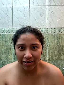 Snapshot of Kmiii21 chatting on November 24, 2025, 5:24 pm Kmiii21 online show from November 24, 2025, 5:24 pm