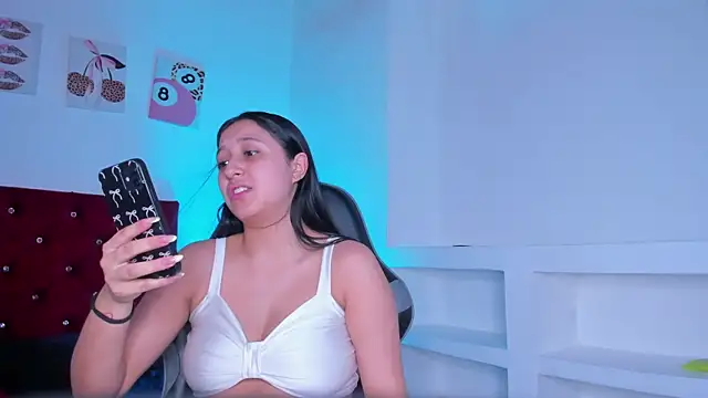 kittymonroe1 online show from July 7, 2026, 6:00 pm