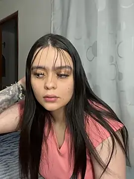 Selena Roa online show from April 15, 2026, 2:50 am