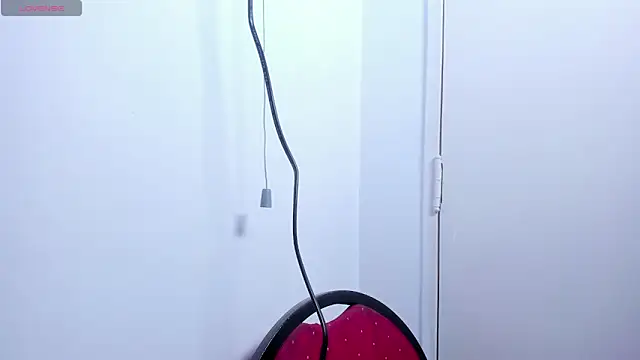 Snapshot of mirandaduboiss chatting on March 26, 2026, 5:00 pm mirandaduboiss online show from March 26, 2026, 5:00 pm