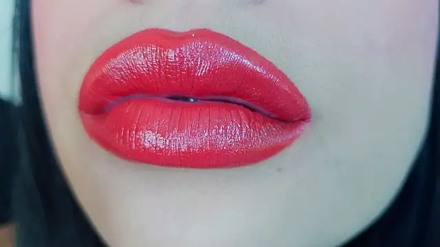 mia roux1 online show from February 21, 2026, 9:39 pm