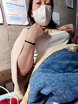 love-xx online show from February 13, 2026, 11:05 pm