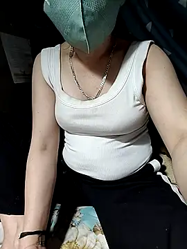 love-xx online show from February 21, 2026, 11:23 am