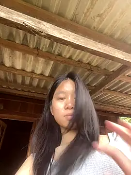 -Miaa- online show from October 28, 2025, 3:29 am