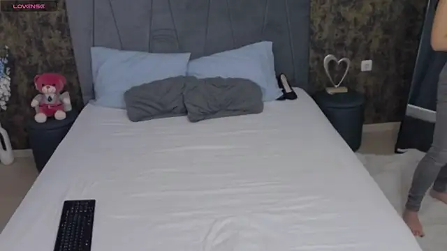 AmberMinxy online show from November 27, 2025, 6:25 am