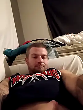 Snapshot of DadDDick925 chatting on November 8, 2025, 11:58 am DadDDick925 online show from November 8, 2025, 11:58 am