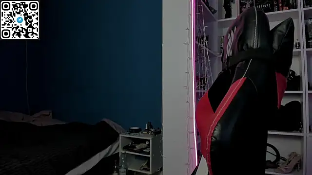 Holy Mistress S online show from January 10, 2026, 10:10 am