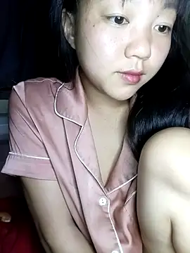 Quynhsumon online show from March 2, 2026, 3:52 pm