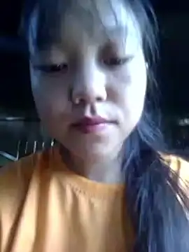 Quynhsumon online show from October 30, 2025, 1:26 am