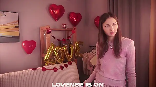 KateCahee online show from February 13, 2026, 1:38 am