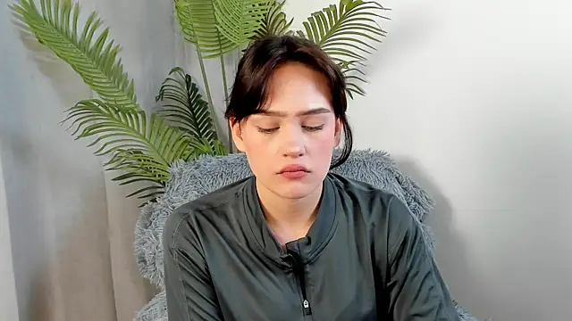 Snapshot of SusannDimanche chatting on October 28, 2025, 2:16 pm SusannDimanche online show from October 28, 2025, 2:16 pm