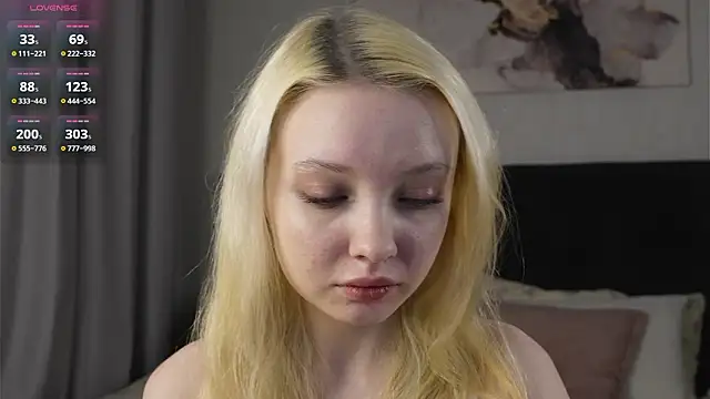 Snapshot of IraYounce chatting on February 8, 2026, 1:47 am IraYounce online show from February 8, 2026, 1:47 am