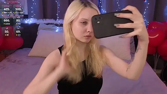 Snapshot of IraYounce chatting on February 16, 2026, 2:10 am IraYounce online show from February 16, 2026, 2:10 am