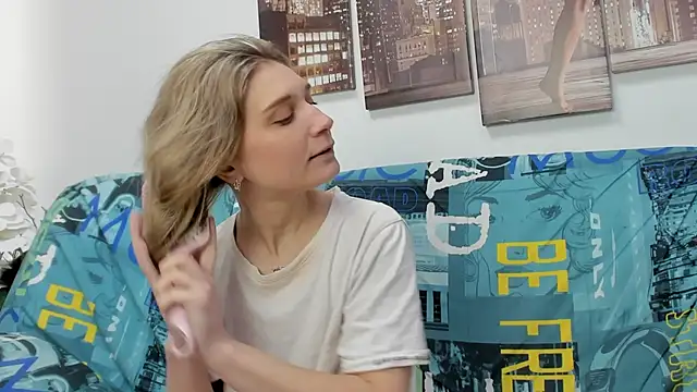 Tenderly Sophie online show from February 23, 2026, 1:29 am