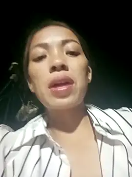 Karin-n online show from October 24, 2025, 12:04 pm