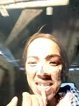 Karin-n online show from October 23, 2025, 10:03 am