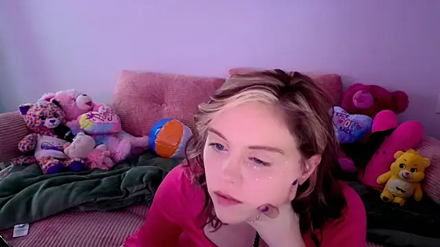 daddysprincess731 online show from May 15, 2026, 11:03 pm
