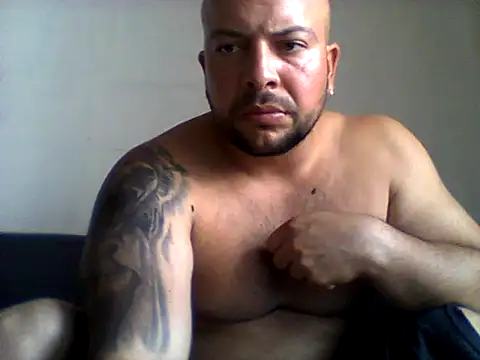 saitamahero1990 online show from October 21, 2025, 9:25 pm