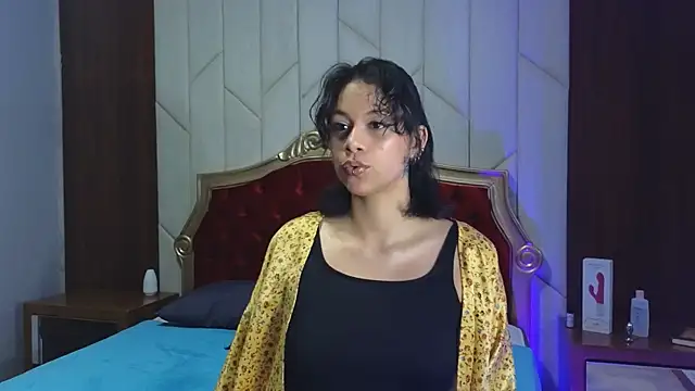 Snapshot of Athenea_sky_ chatting on October 23, 2025, 4:05 pm Athenea sky  online show from October 23, 2025, 4:05 pm