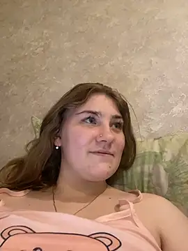 Snapshot of Emily_Sweety__ chatting on October 25, 2025, 10:47 am Emily Sweety online show from October 25, 2025, 10:47 am