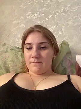 Snapshot of Emily_Sweety__ chatting on October 26, 2025, 10:37 am Emily Sweety online show from October 26, 2025, 10:37 am