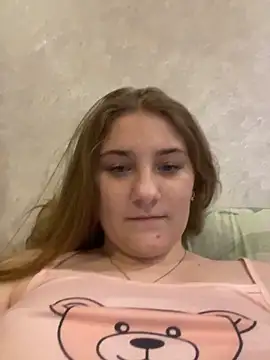 Snapshot of Emily_Sweety__ chatting on October 24, 2025, 5:56 pm Emily Sweety online show from October 24, 2025, 5:56 pm