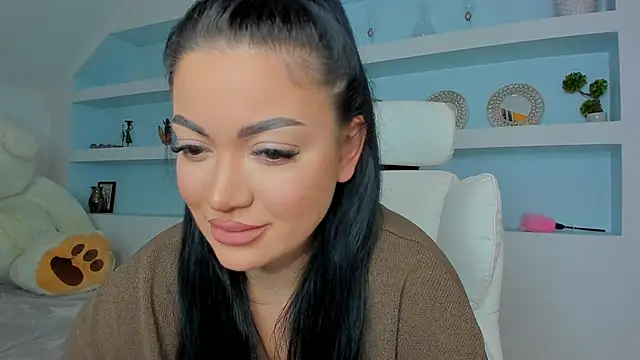 juliexxx online show from November 5, 2025, 8:01 pm