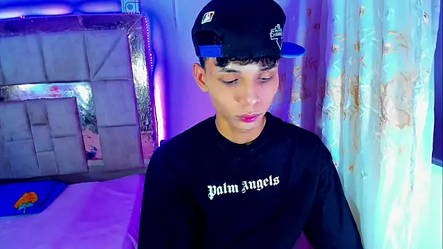 boyswantingplay online show from February 12, 2026, 5:13 pm