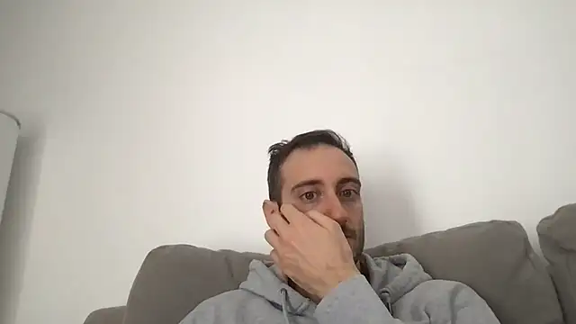 LukaShyGuy online show from February 23, 2026, 9:54 am