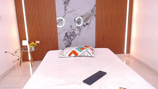 Snapshot of rosselyn_ chatting on February 11, 2026, 12:49 pm rosselyn online show from February 11, 2026, 12:49 pm