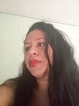 Snapshot of LeilaTaylor chatting on February 8, 2026, 7:00 pm LeilaTaylor online show from February 8, 2026, 7:00 pm