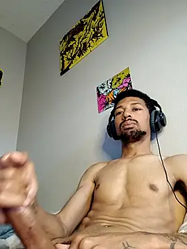 Snapshot of BigPrettyDick777 chatting on February 27, 2026, 9:03 pm BigPrettyDick777 online show from February 27, 2026, 9:03 pm