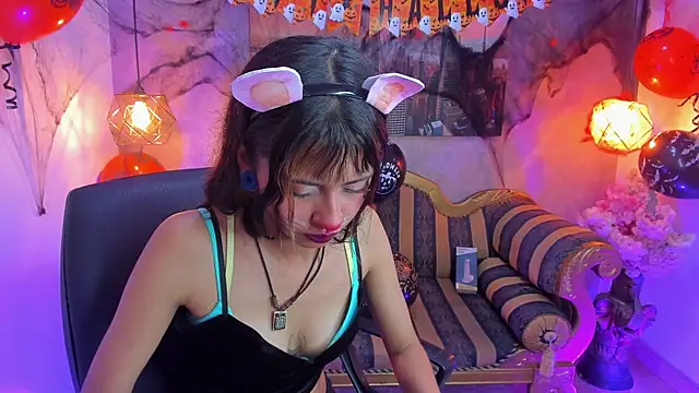 Noa clk online show from October 31, 2025, 4:31 am